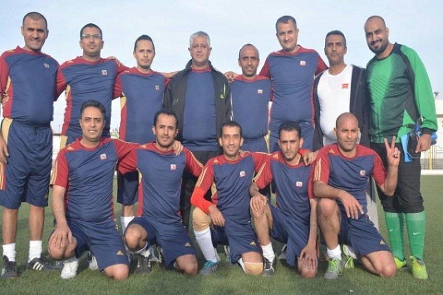 Completion of the contract for the qualified to the semi-finals in the yemen mobile internal league for the seventh football.