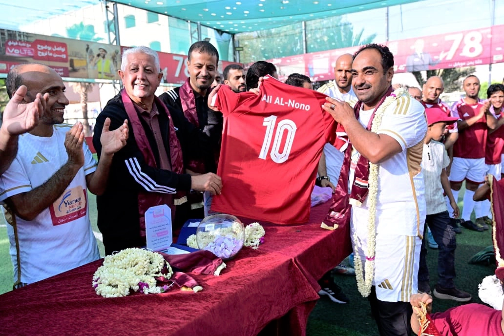 انطلاق النسخة الثانية عشرة من الدوري الرياضي لموظفي يمن موبايل وسط حضور جماهيري مميز